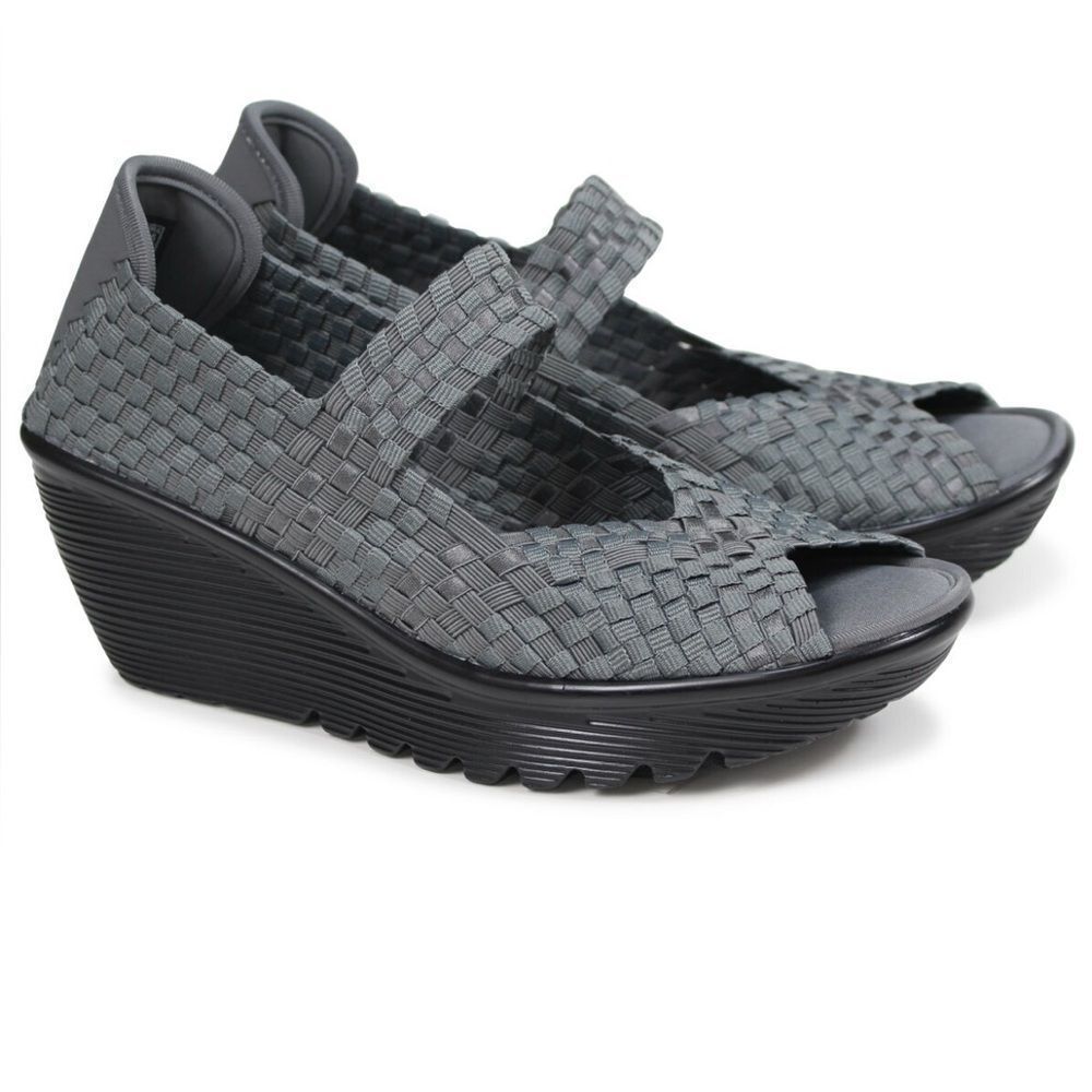 Skechers  Memory Foam Wedges Size 8.5